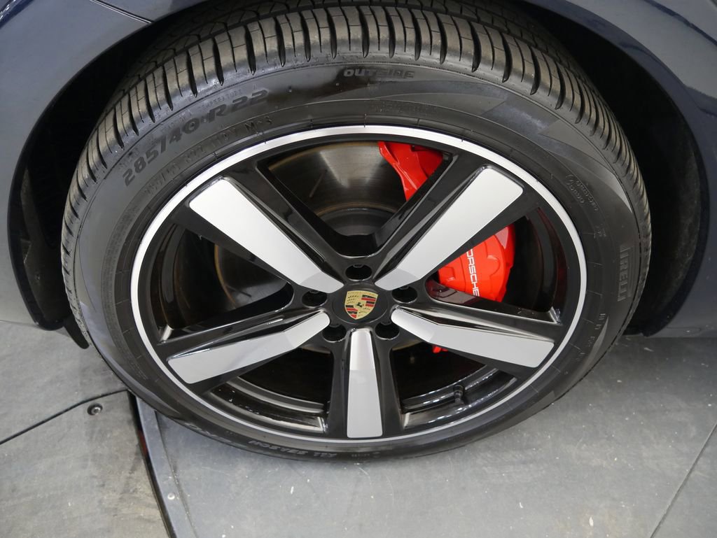 Certified 2024 Porsche Cayenne Turbo image 12