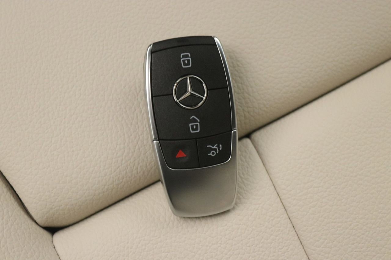 New 2026 Mercedes-Benz GLA 250 image 11