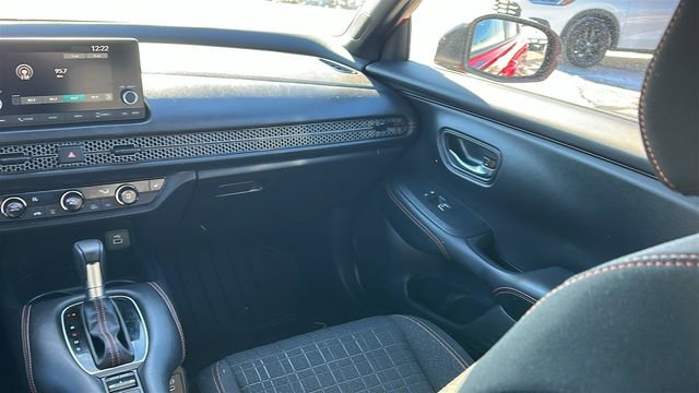 Used 2025 Honda HR-V Sport image 22
