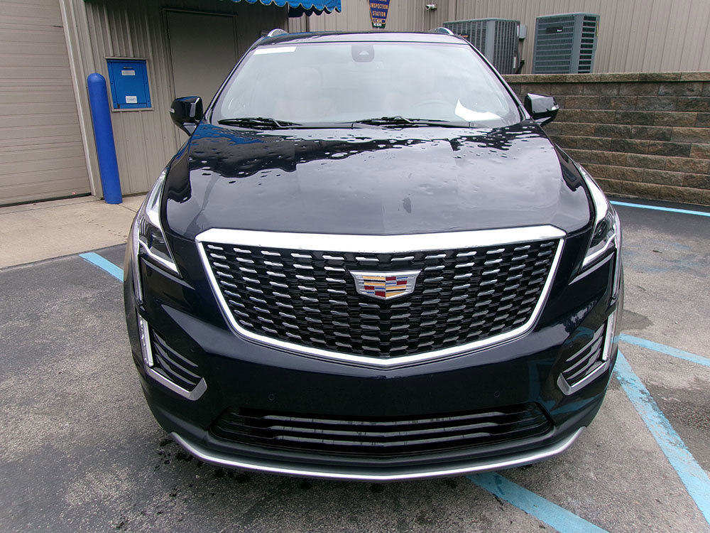 Used 2021 Cadillac XT5 Premium Luxury w/ LPO, Floor Liner Package image 4