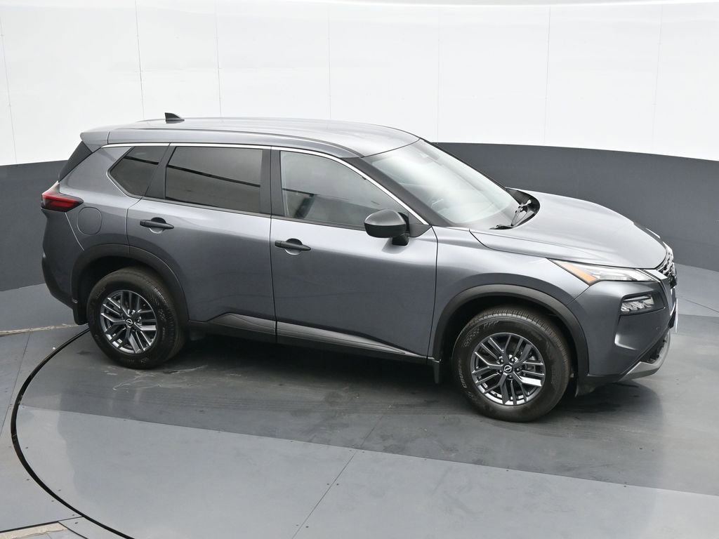 Used 2023 Nissan Rogue S AWD/4WD image 23