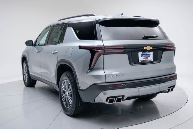 New 2026 Chevrolet Traverse LT w/ Enhanced Driving Package image 4