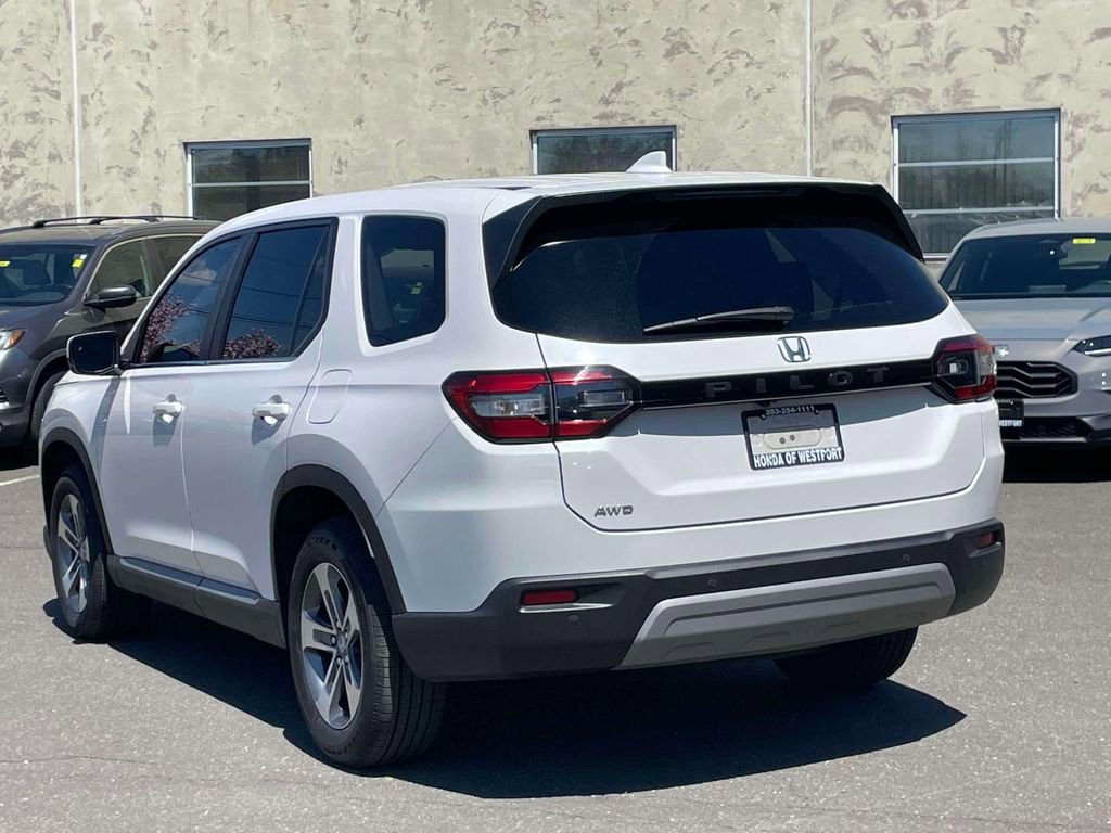 Used 2025 Honda Pilot EX-L image 7