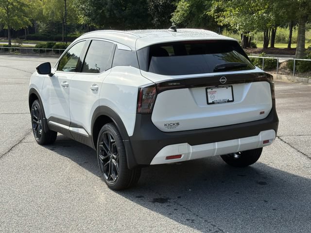 New 2026 Nissan Kicks SR w/ SR Premium Package FWD image 7