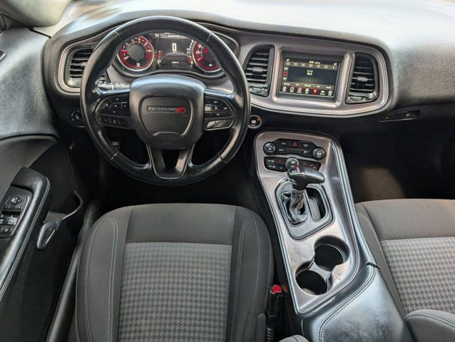 Used 2023 Dodge Challenger SXT image 6