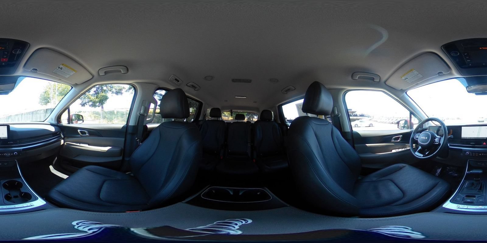 Used 2026 Kia Carnival FWD image 44
