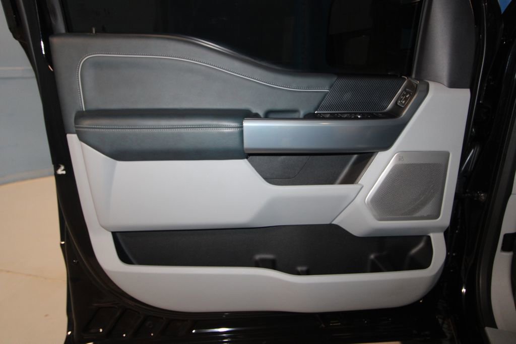 Used 2024 Ford F350 Limited w/ FX4 Off-Road Package image 5