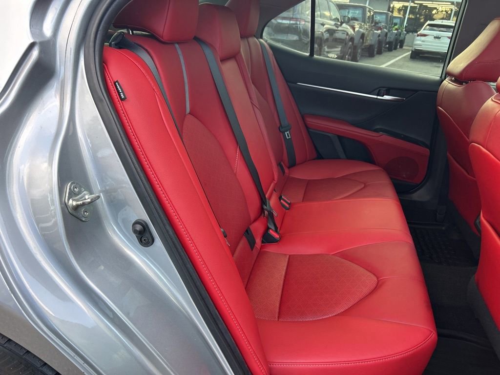 Used 2020 Toyota Camry XSE image 27