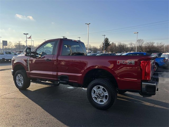 Certified 2025 Ford F350 XLT w/ FX4 Off-Road Package image 5