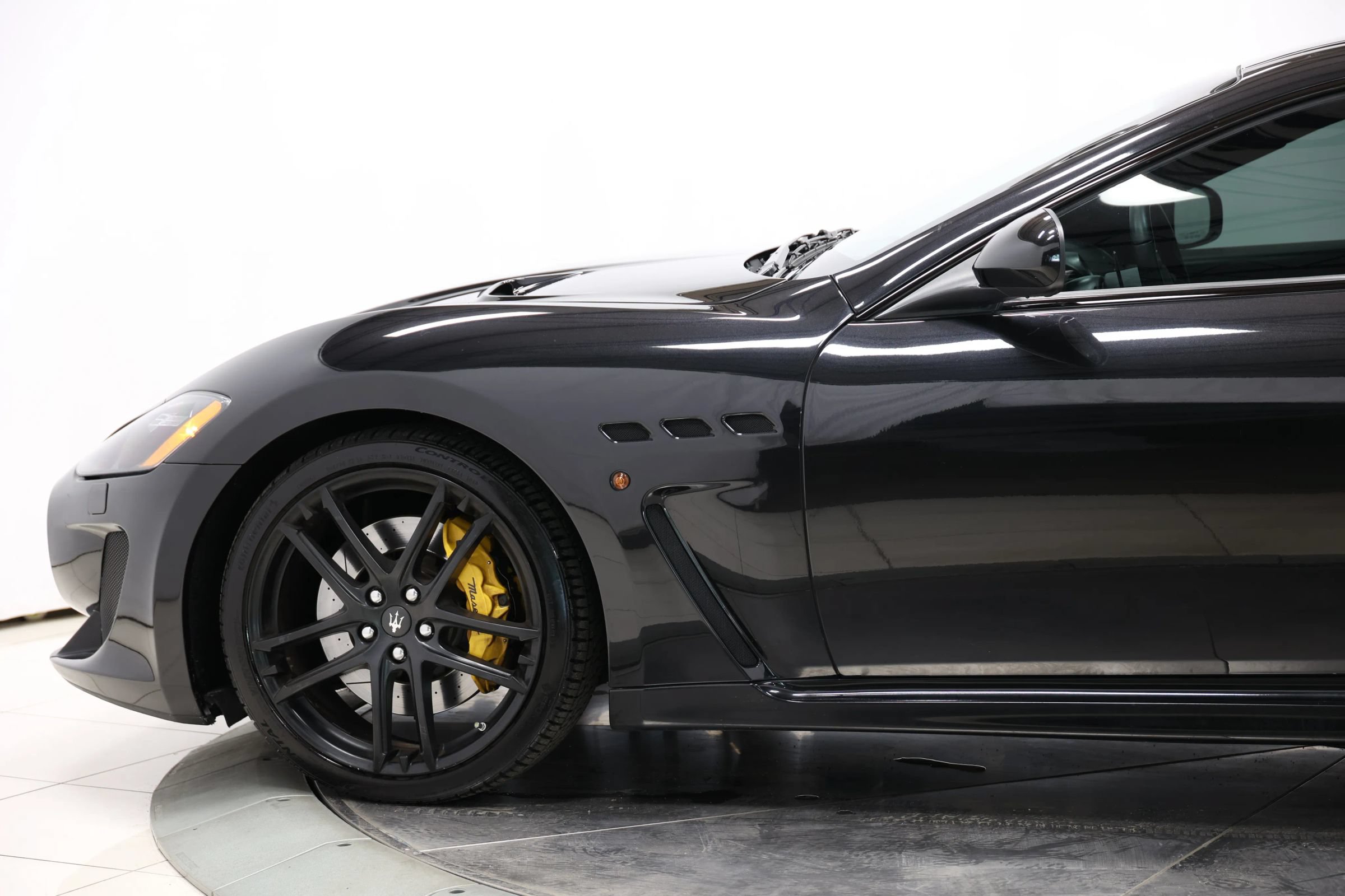 Used 2016 Maserati GranTurismo Sport RWD image 6