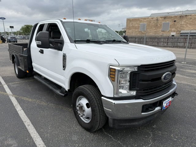 Used 2019 Ford F350 XL w/ XL Value Package image 3