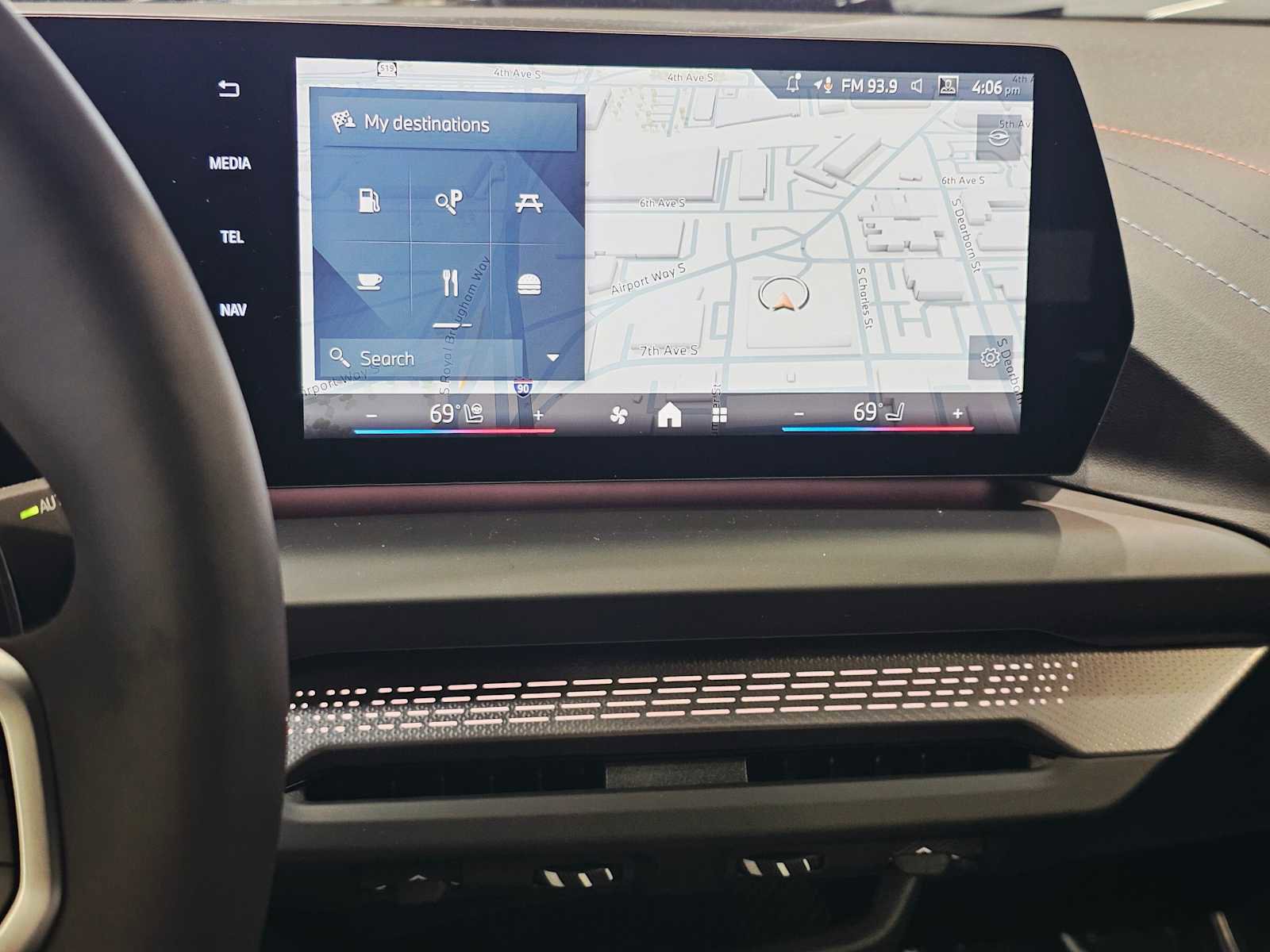 New 2025 BMW 228i xDrive w/ Technology Package image 15