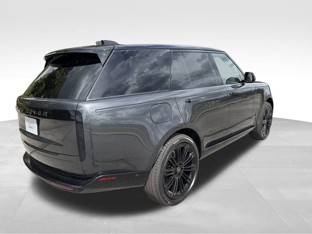 New 2025 Land Rover Range Rover SE image 7