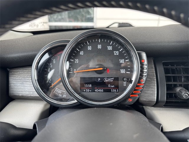 Used 2015 MINI Cooper 2-Door Hardtop image 33