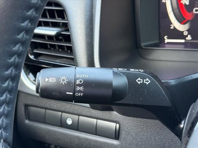 Used 2024 Nissan Rogue SL AWD/4WD image 19