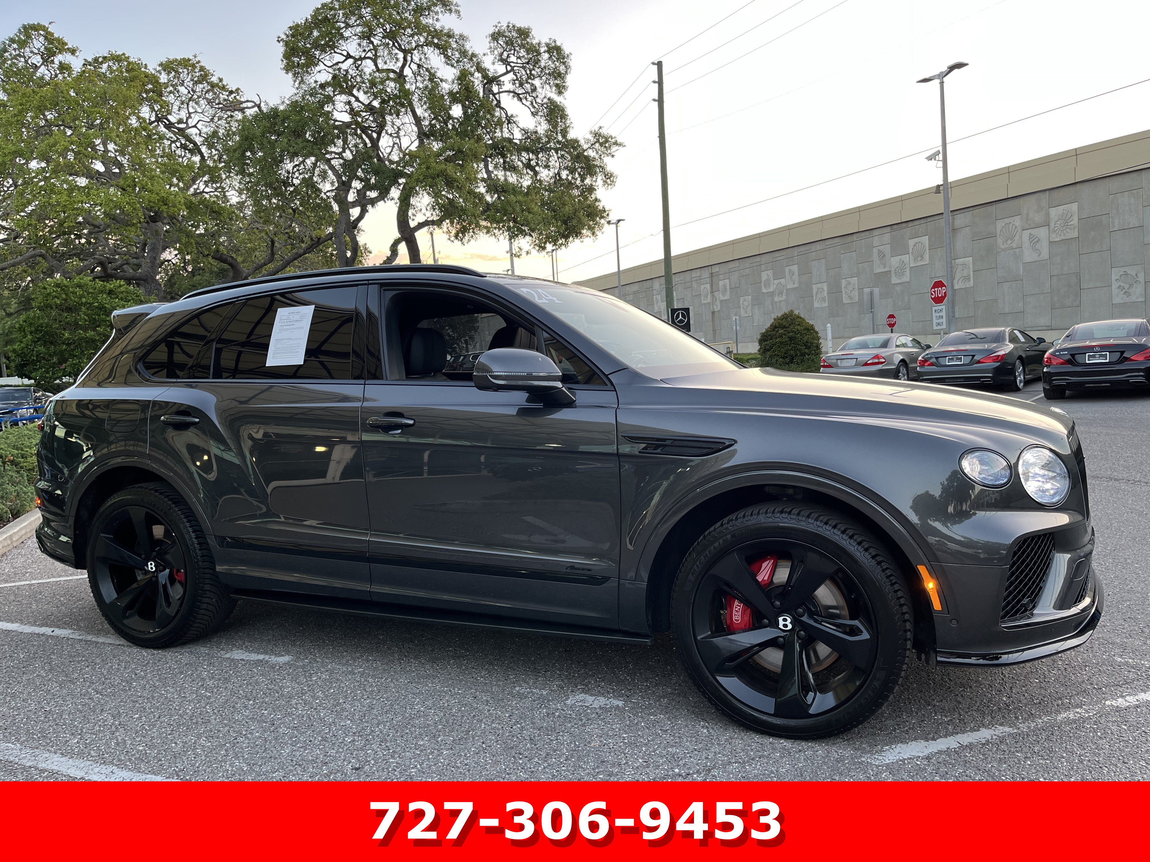 Used 2024 Bentley Bentayga AWD/4WD image 12