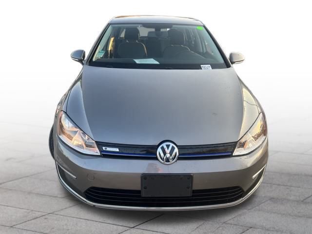 Used 2016 Volkswagen e-Golf SE w/ DC Fast Charging Package image 2