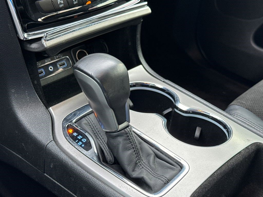 Used 2019 Jeep Grand Cherokee Altitude AWD/4WD image 35
