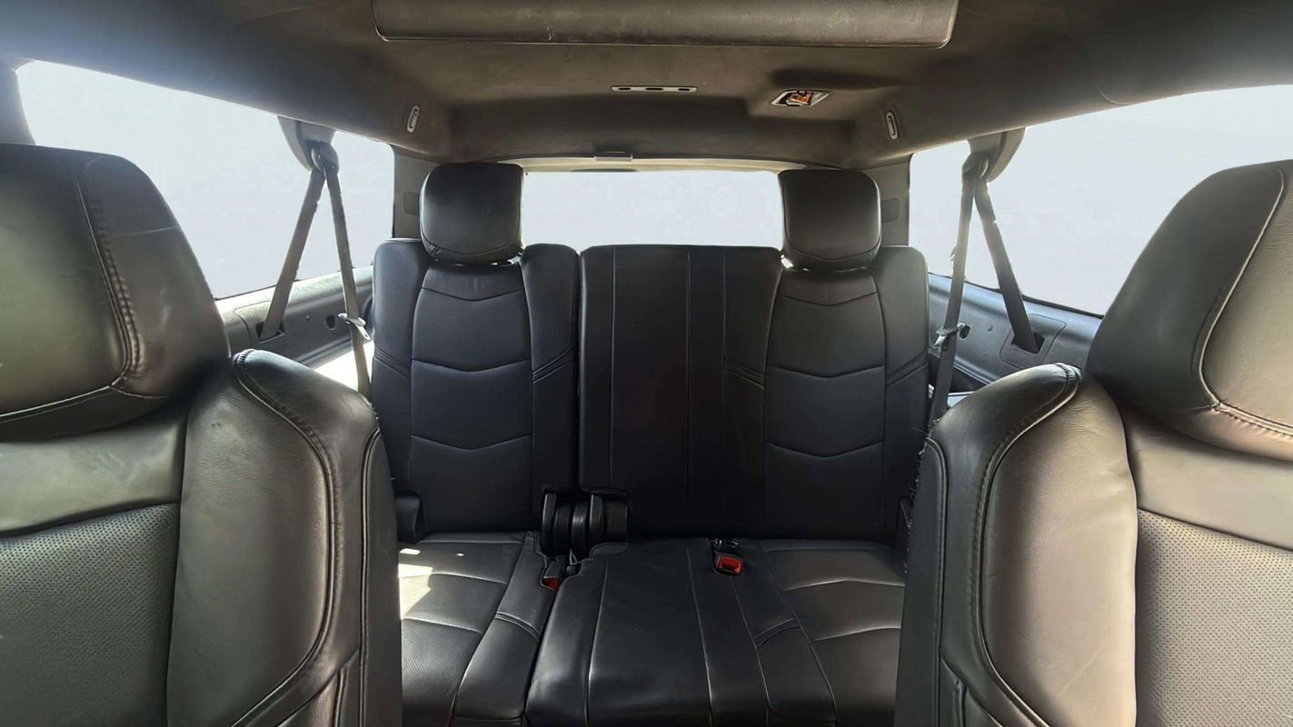 Used 2018 Cadillac Escalade ESV Platinum image 21