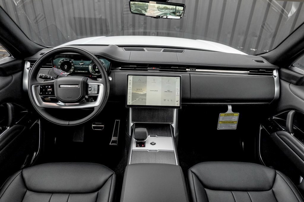New 2025 Land Rover Range Rover SE image 20