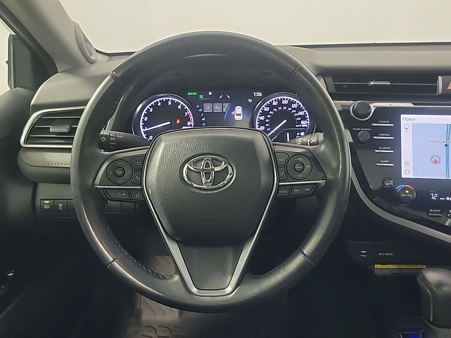 Used 2019 Toyota Camry XLE w/ Navigation Package FWD image 19