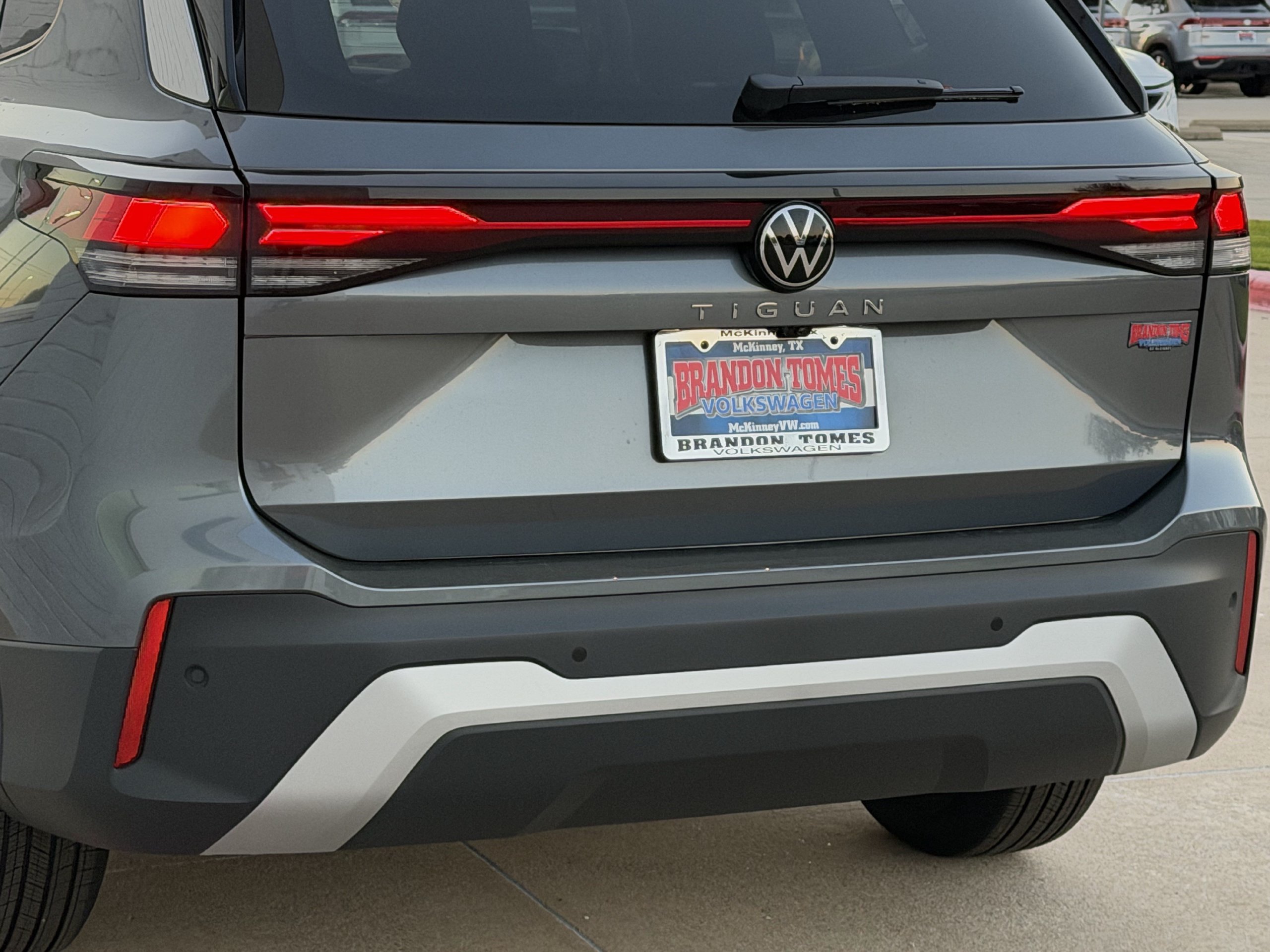 New 2026 Volkswagen Tiguan S FWD image 8