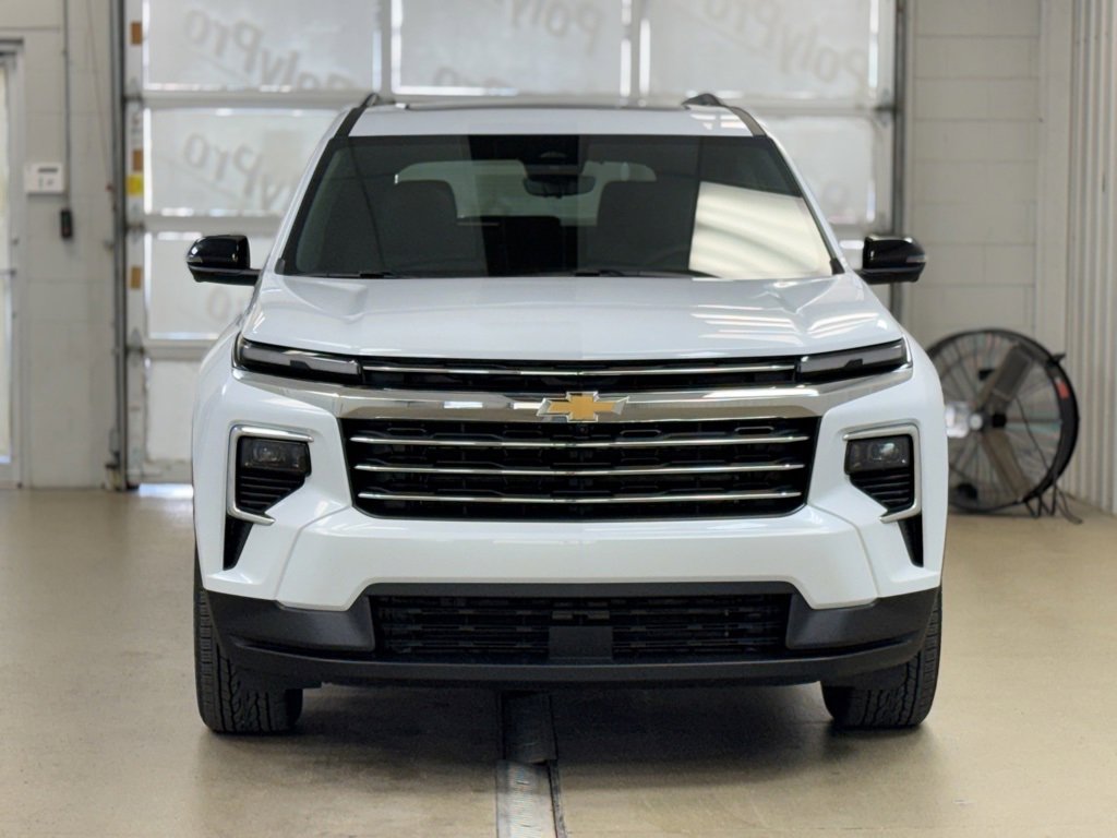 New 2026 Chevrolet Traverse LT w/ Sun and Wheel Package image 2