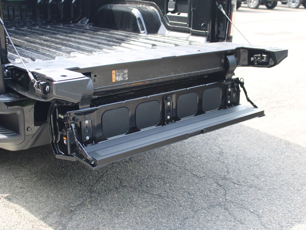 New 2026 GMC Sierra EV Elevation w/ LPO, Elevation Dark Package image 6