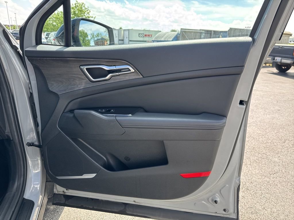 Used 2023 Kia Sportage X-Line AWD/4WD image 39