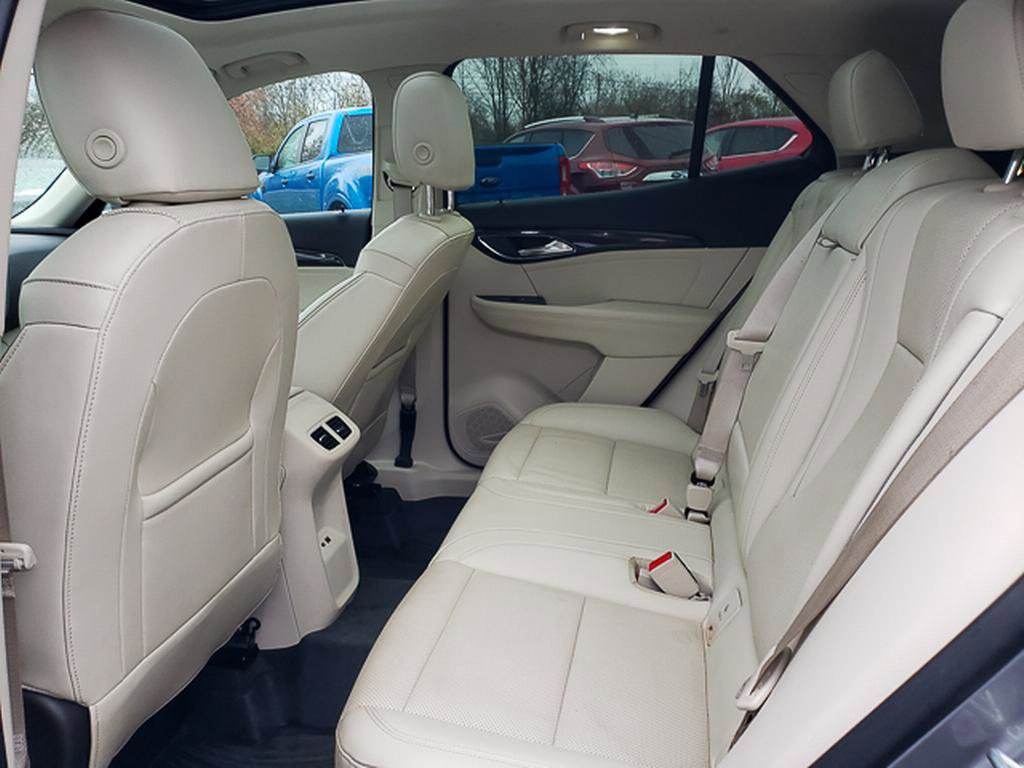 Used 2022 Buick Envision Essence w/ Safety Package image 18