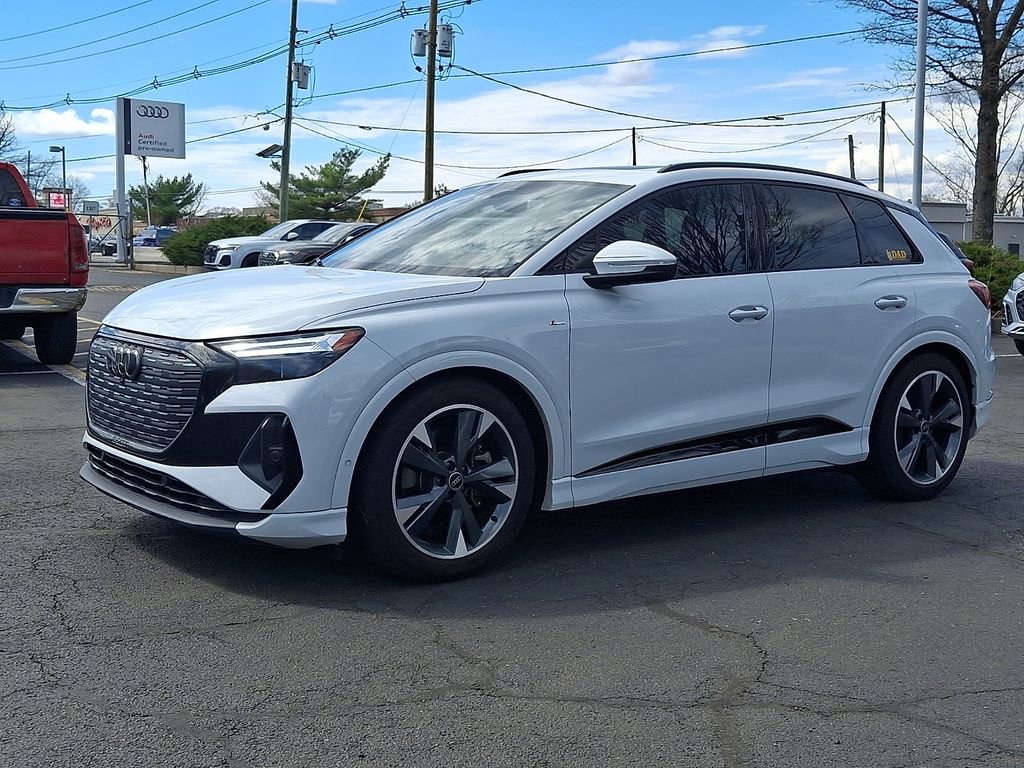 Used 2023 Audi Q4 e-tron Premium Plus w/ Premium Plus image 3