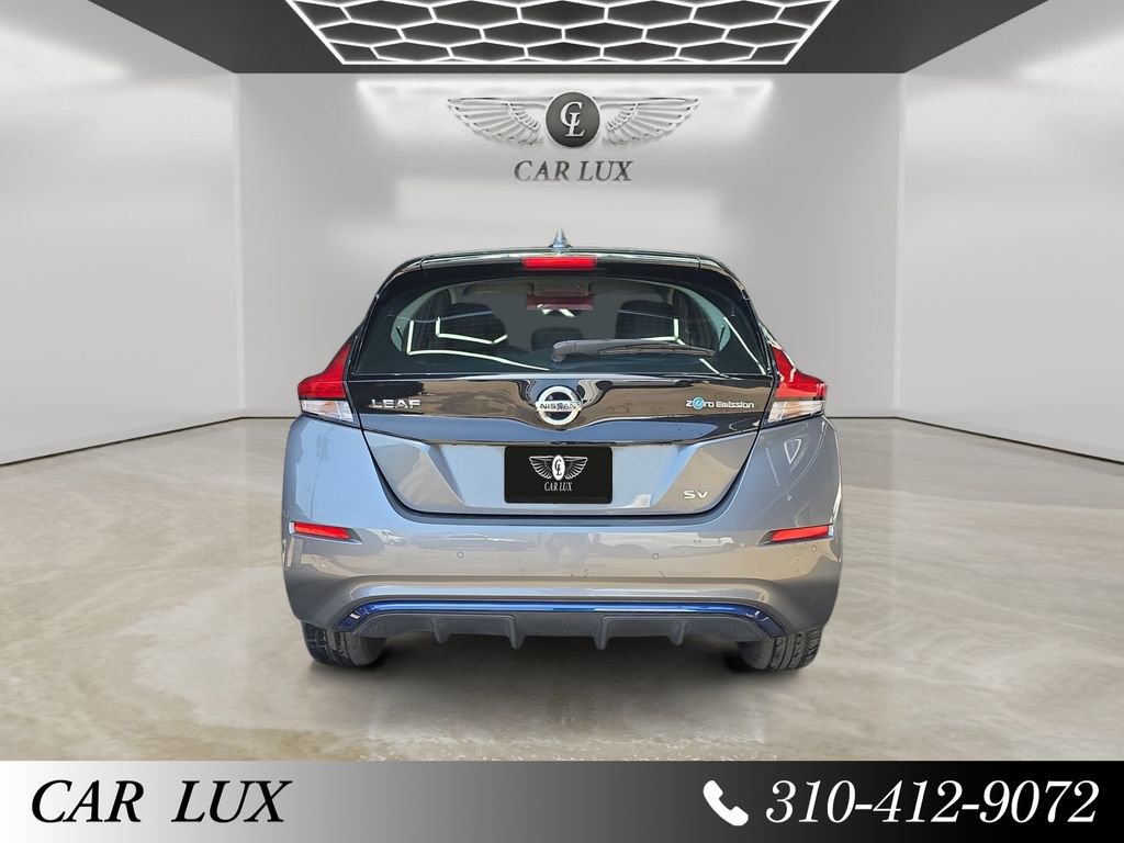 Used 2020 Nissan Leaf SV w/ SV Technology Package FWD image 4