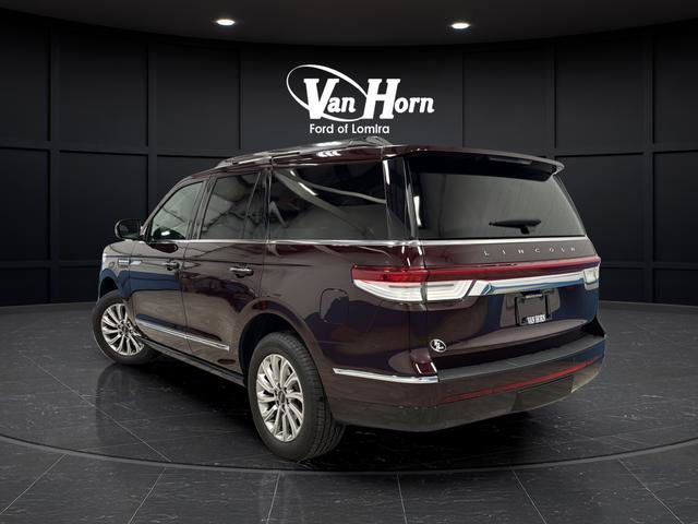 Used 2024 Lincoln Navigator Premiere AWD/4WD image 5