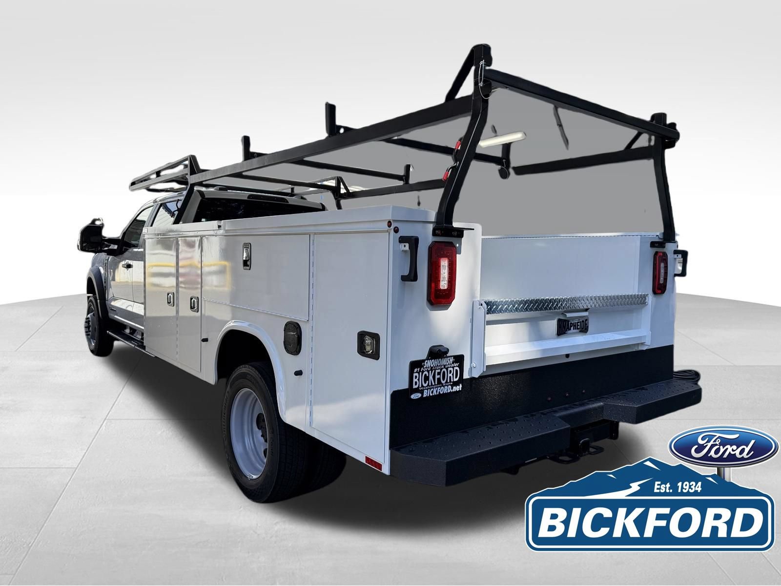 New 2026 Ford F450 XL w/ XL Chrome Package AWD/4WD image 8