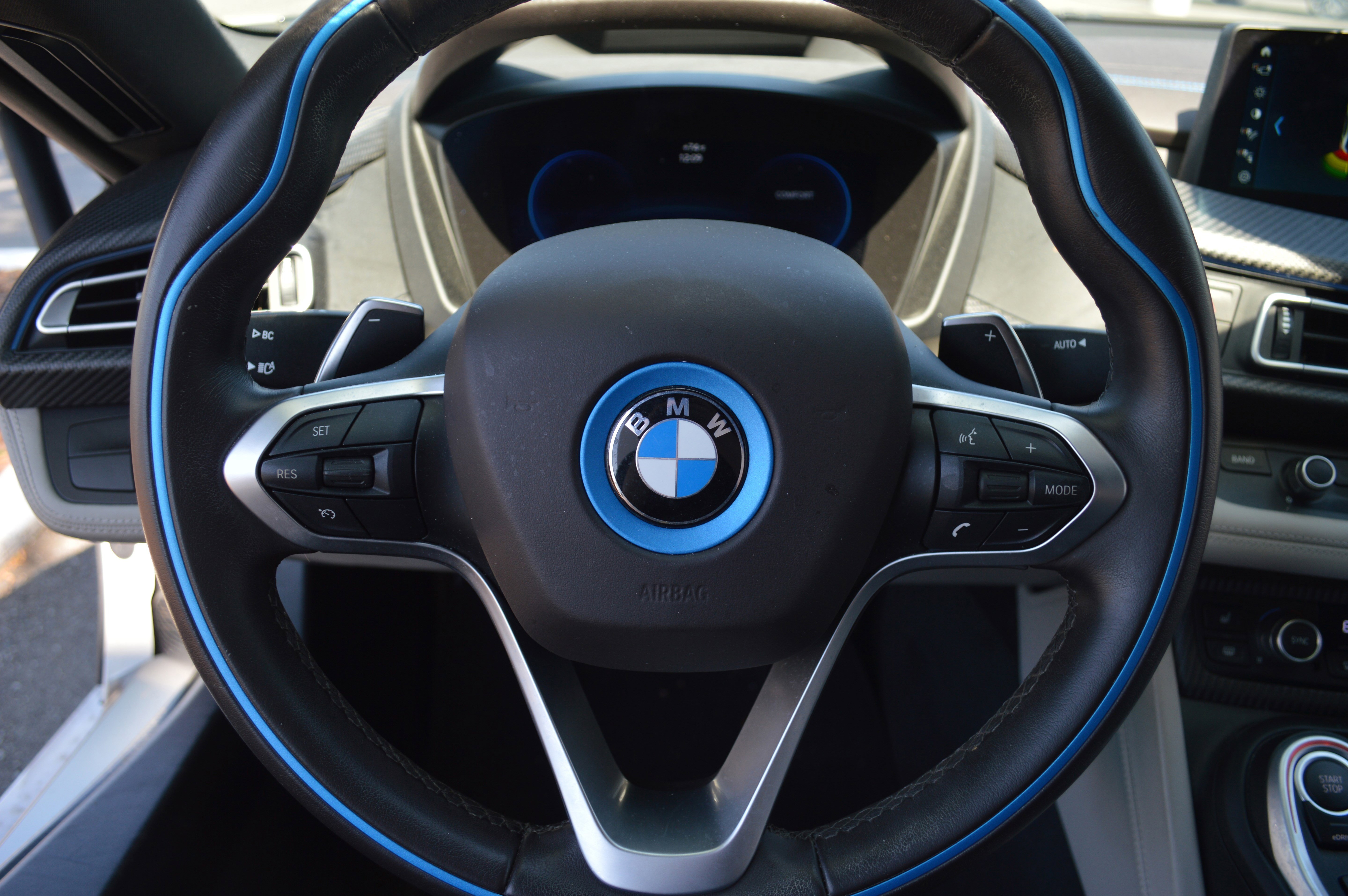 Used 2019 BMW i8 Coupe image 15