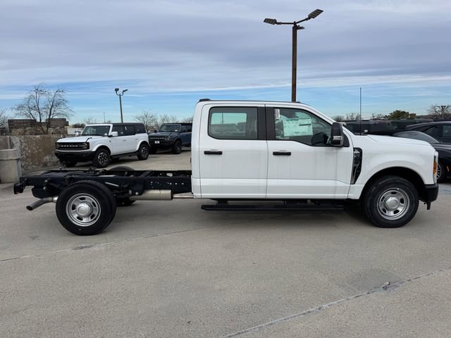 Used 2024 Ford F350 XL image 4