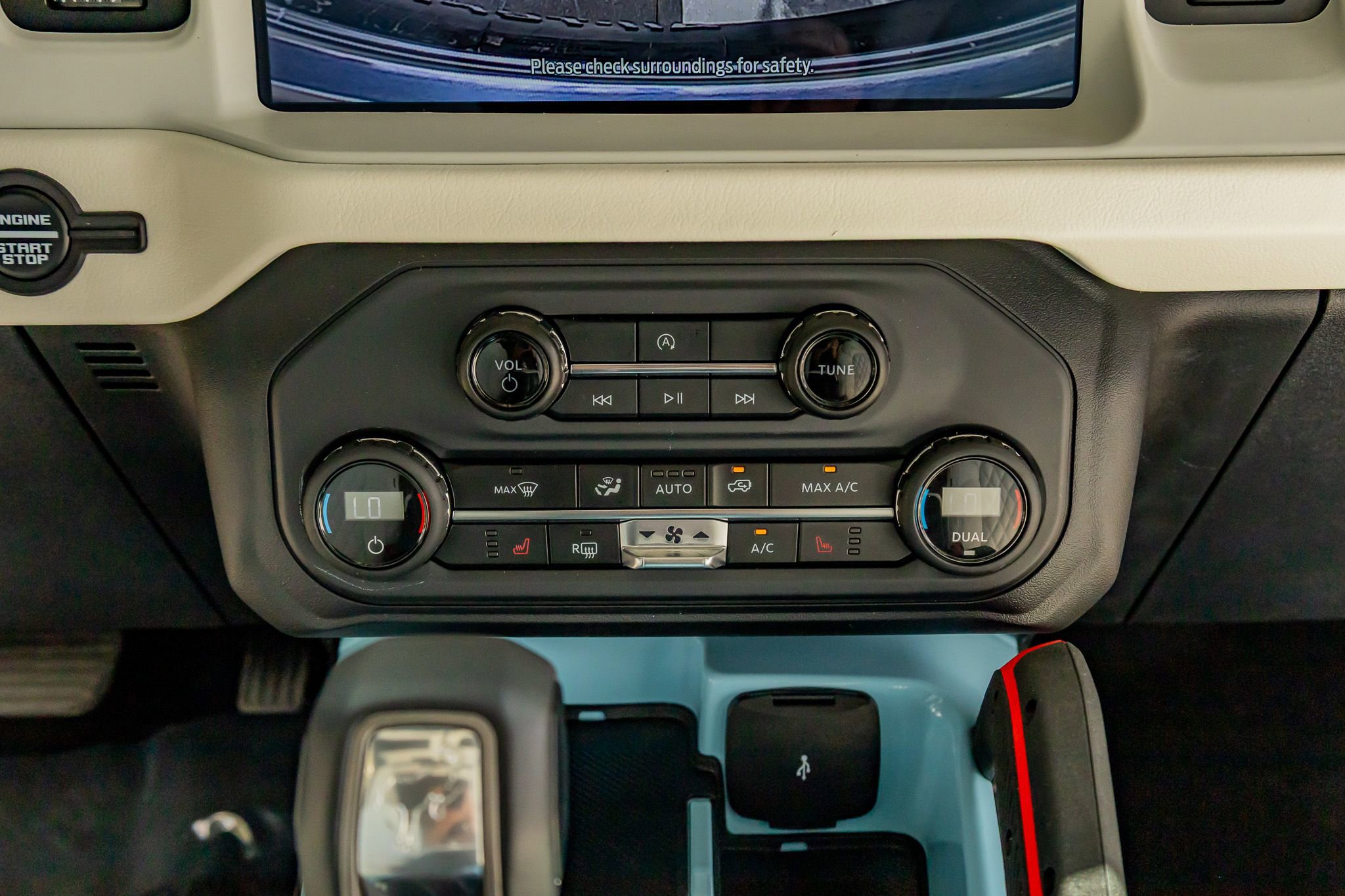 Used 2025 Ford Bronco Heritage Edition image 26