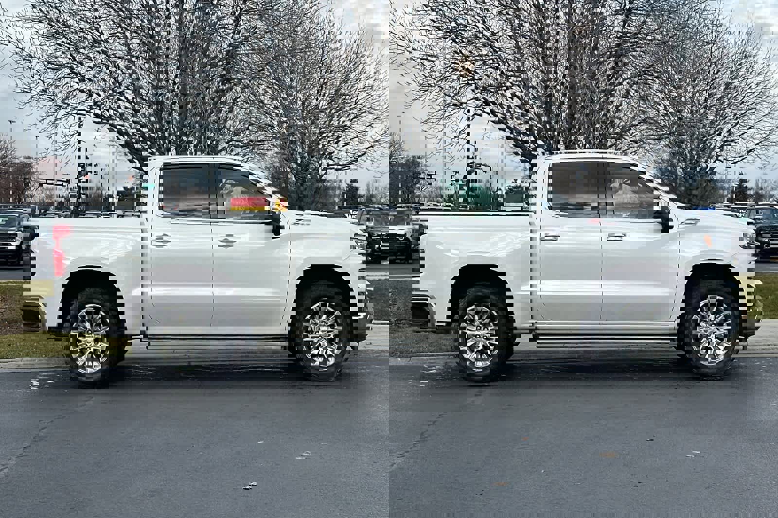 Used 2021 Chevrolet Silverado 1500 LTZ w/ Technology Package image 8