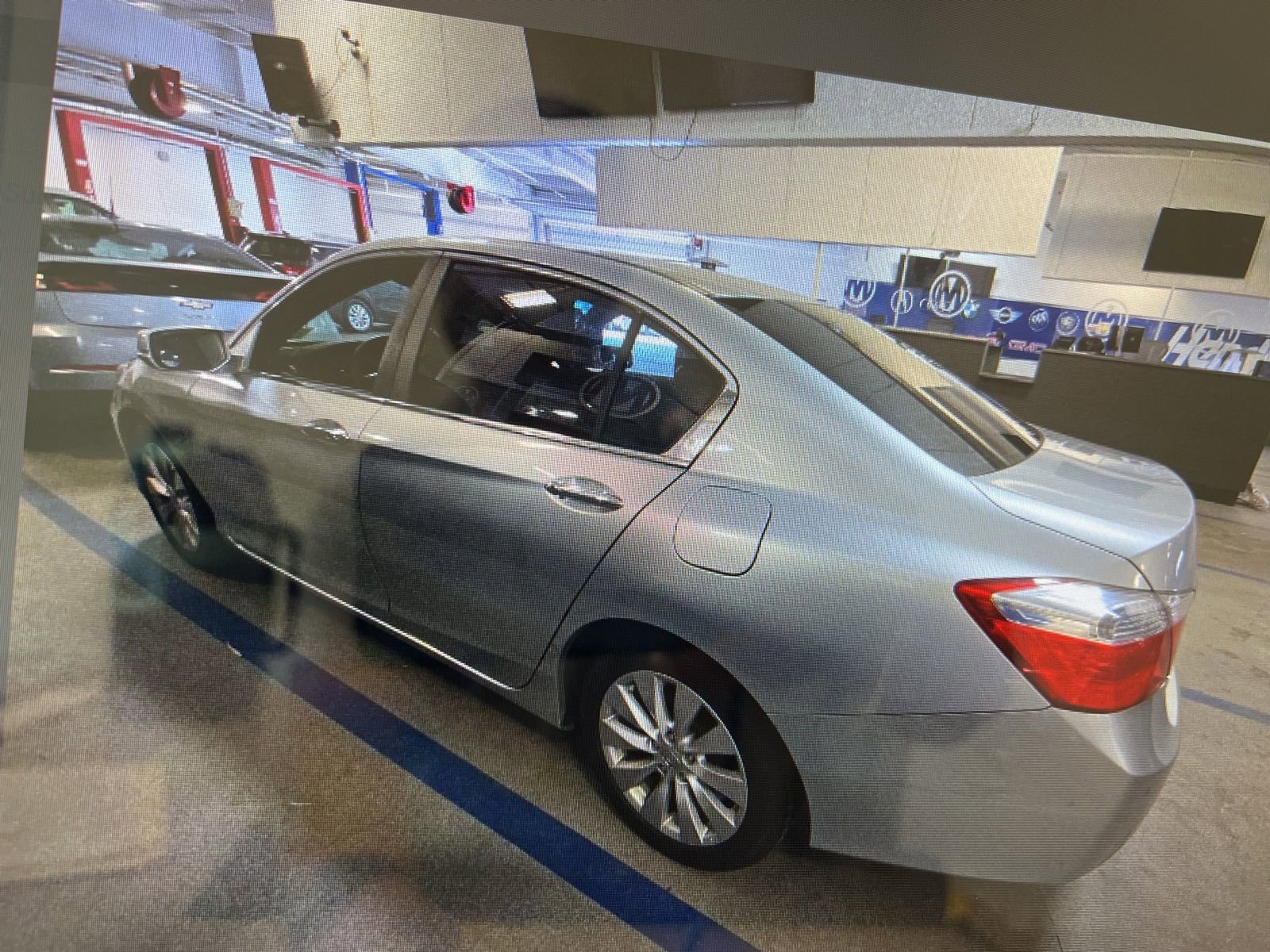 Used 2013 Honda Accord EX image 3