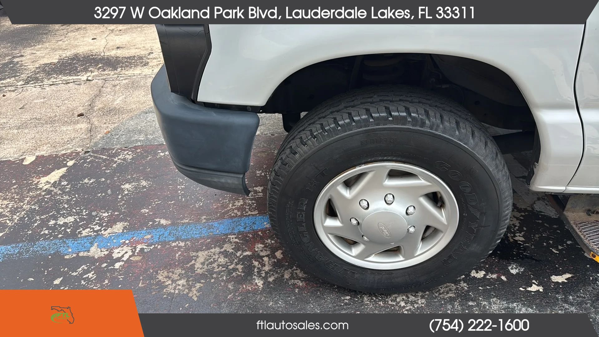 Used 2013 Ford E-250 and Econoline 250 Extended w/ PWR Group RWD image 29