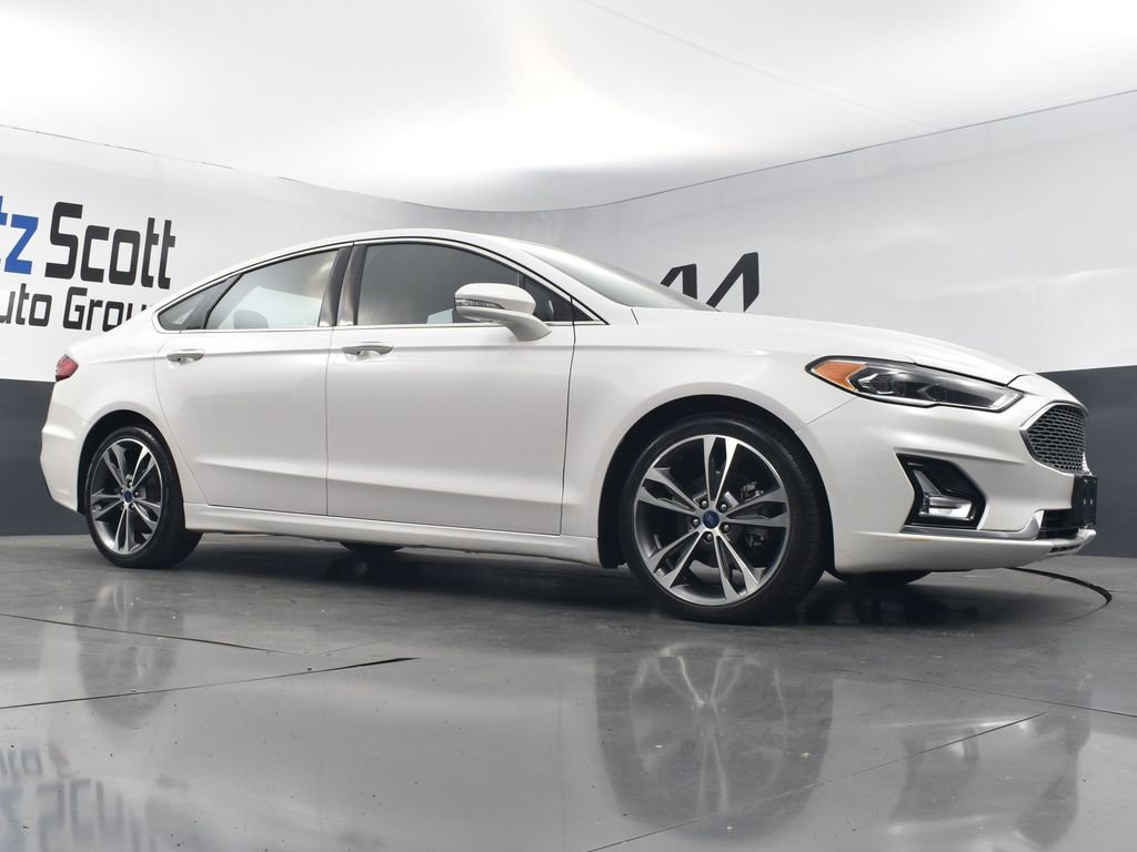 Used 2019 Ford Fusion Titanium image 23