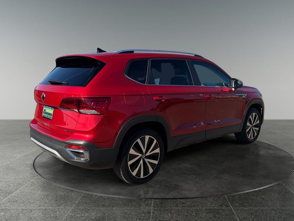 Used 2022 Volkswagen Taos SE AWD/4WD image 9