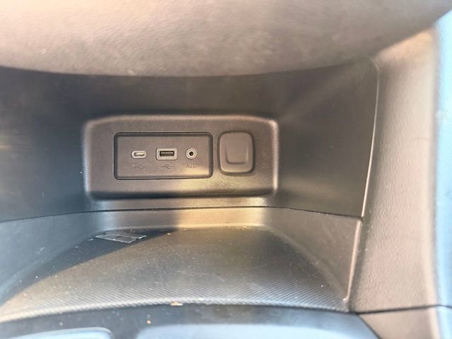 Used 2019 Chevrolet Equinox LT image 18