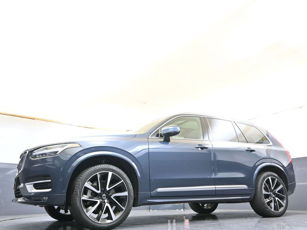 Certified 2024 Volvo XC90 B6 Plus w/ Protection Package Premier image 33
