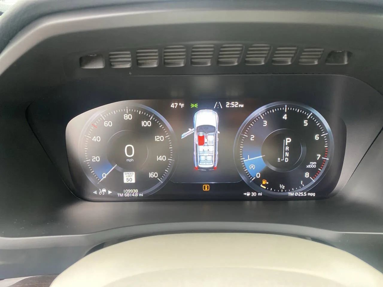 Used 2019 Volvo XC90 T5 Momentum w/ Advanced Package image 17