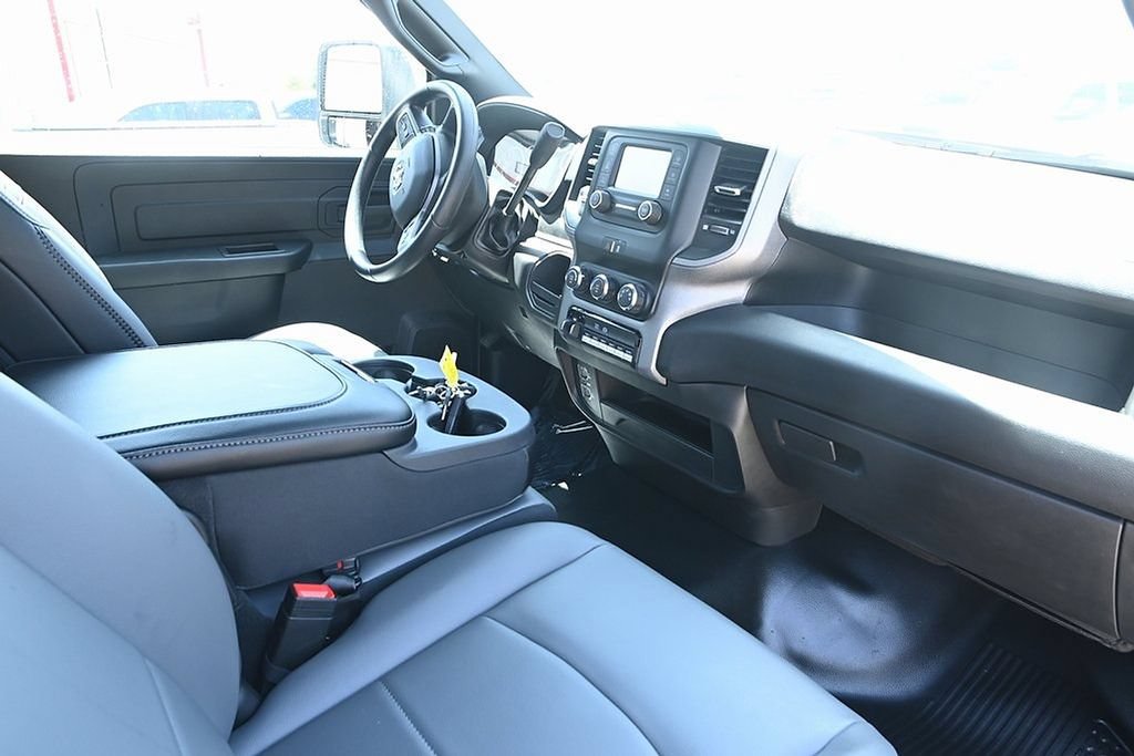 New 2024 RAM 5500 Tradesman RWD image 5