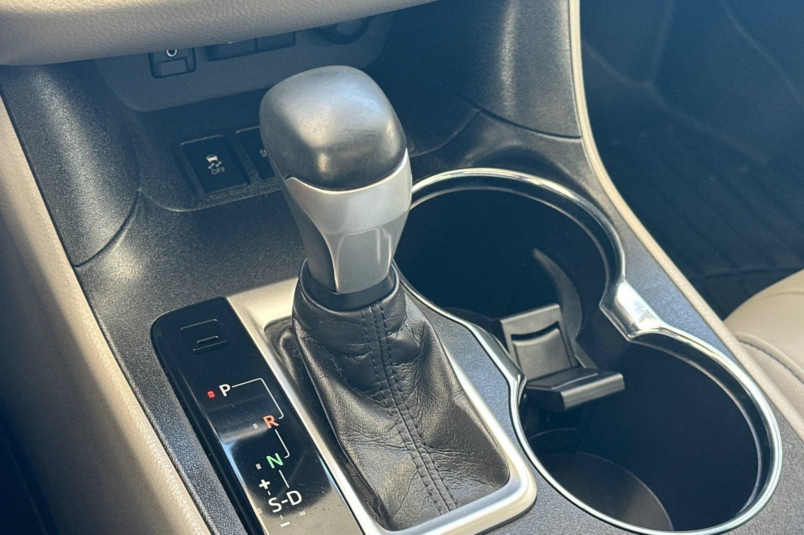 Used 2018 Toyota Highlander XLE AWD/4WD image 21