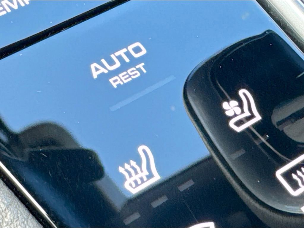 Used 2019 Porsche Cayenne Base image 22