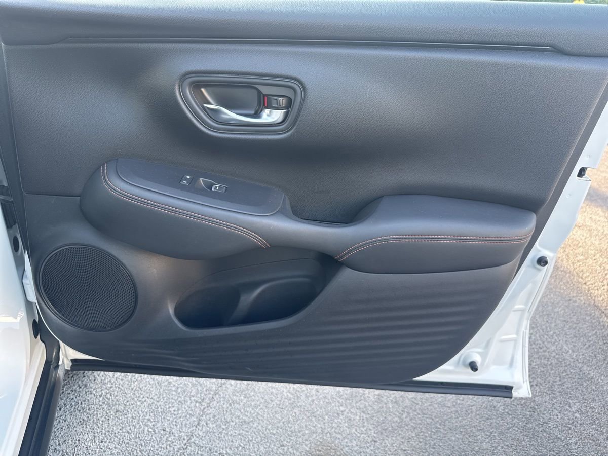 Used 2023 Honda HR-V Sport image 47