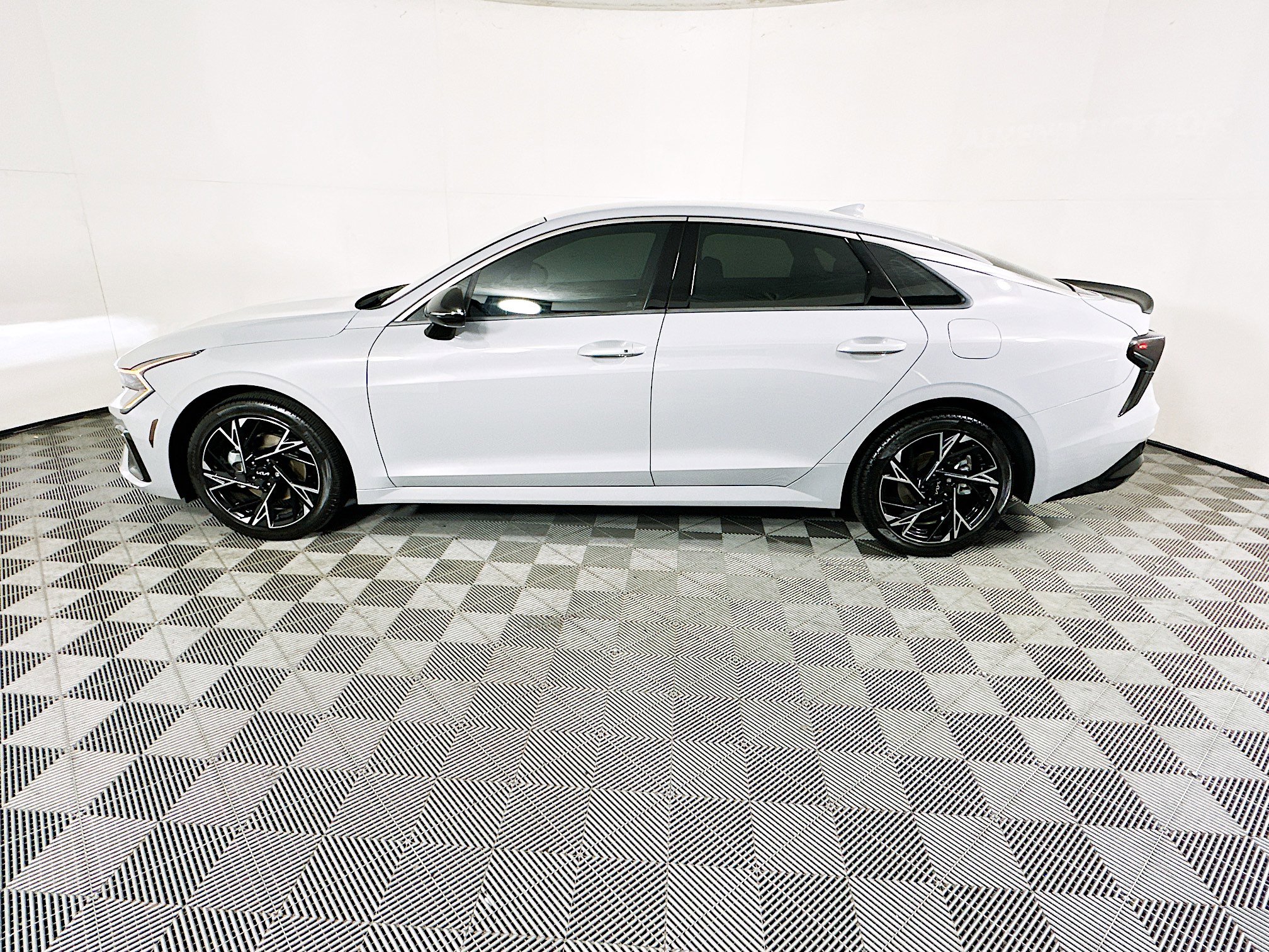 Used 2025 Kia K5 GT-Line image 6